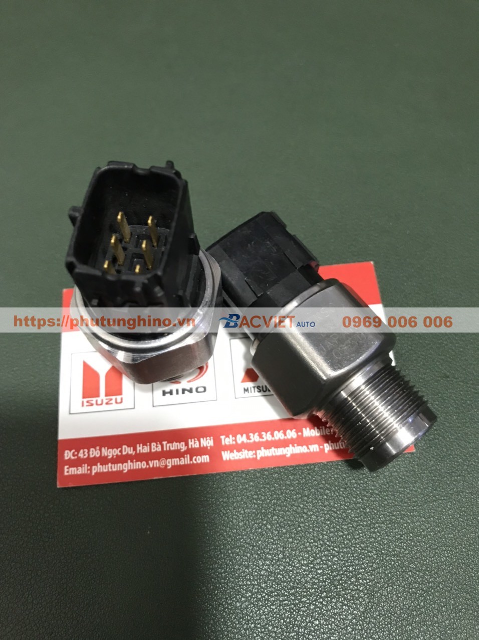 Cảm biến thanh ray nhiên liệu HINO 700