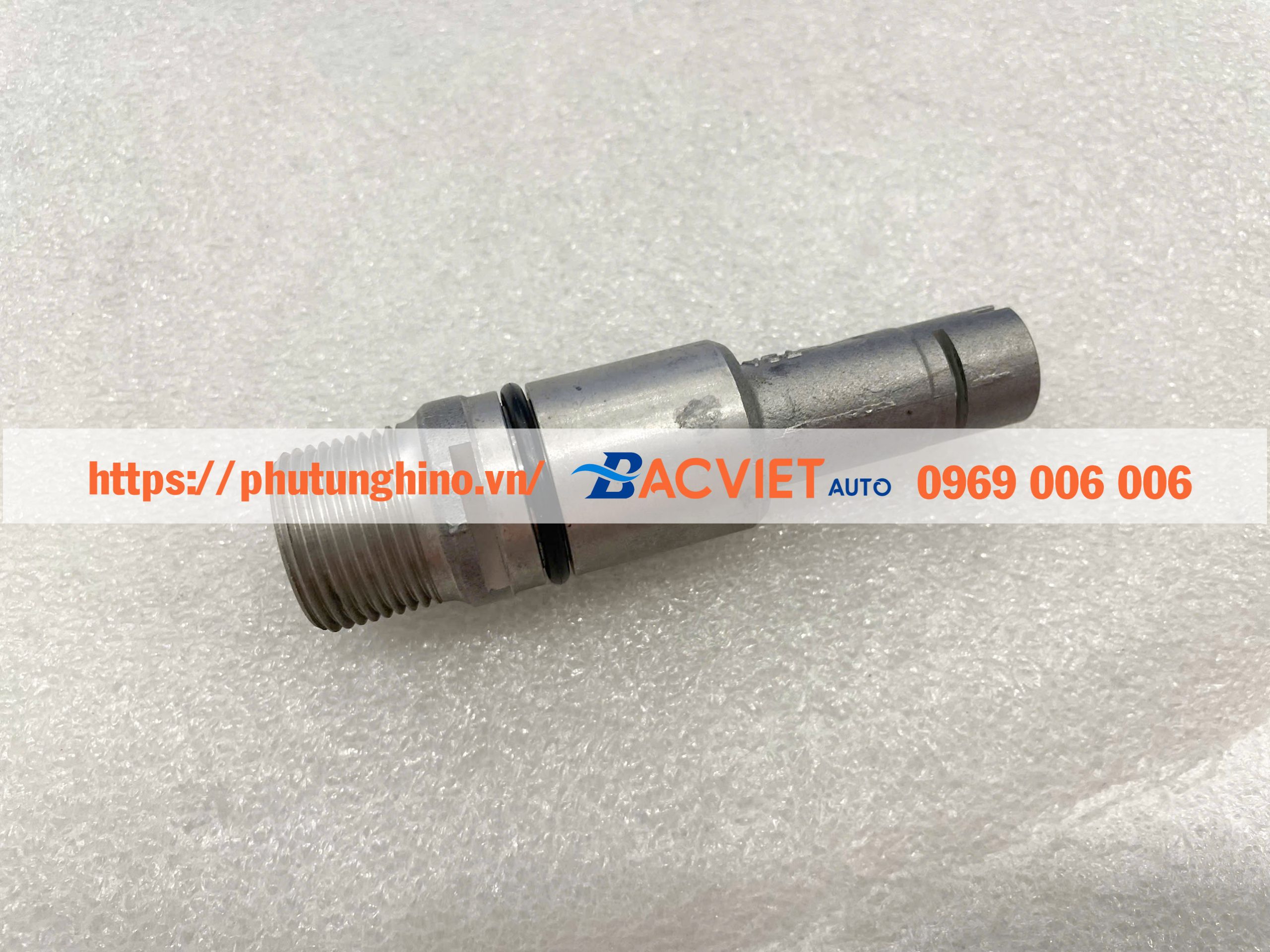 Dẫn hướng sâu km HINO 300 WU422