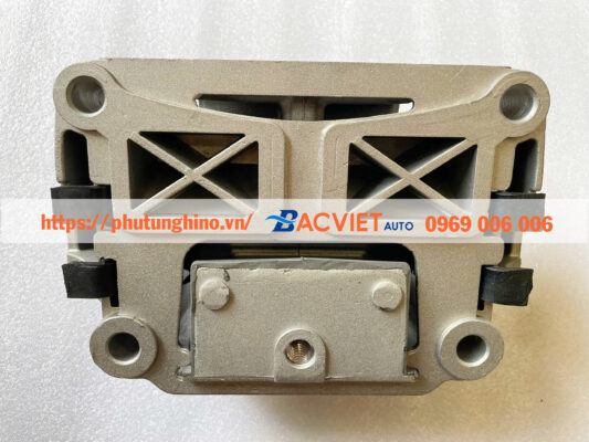 Chân máy sau Scania P420