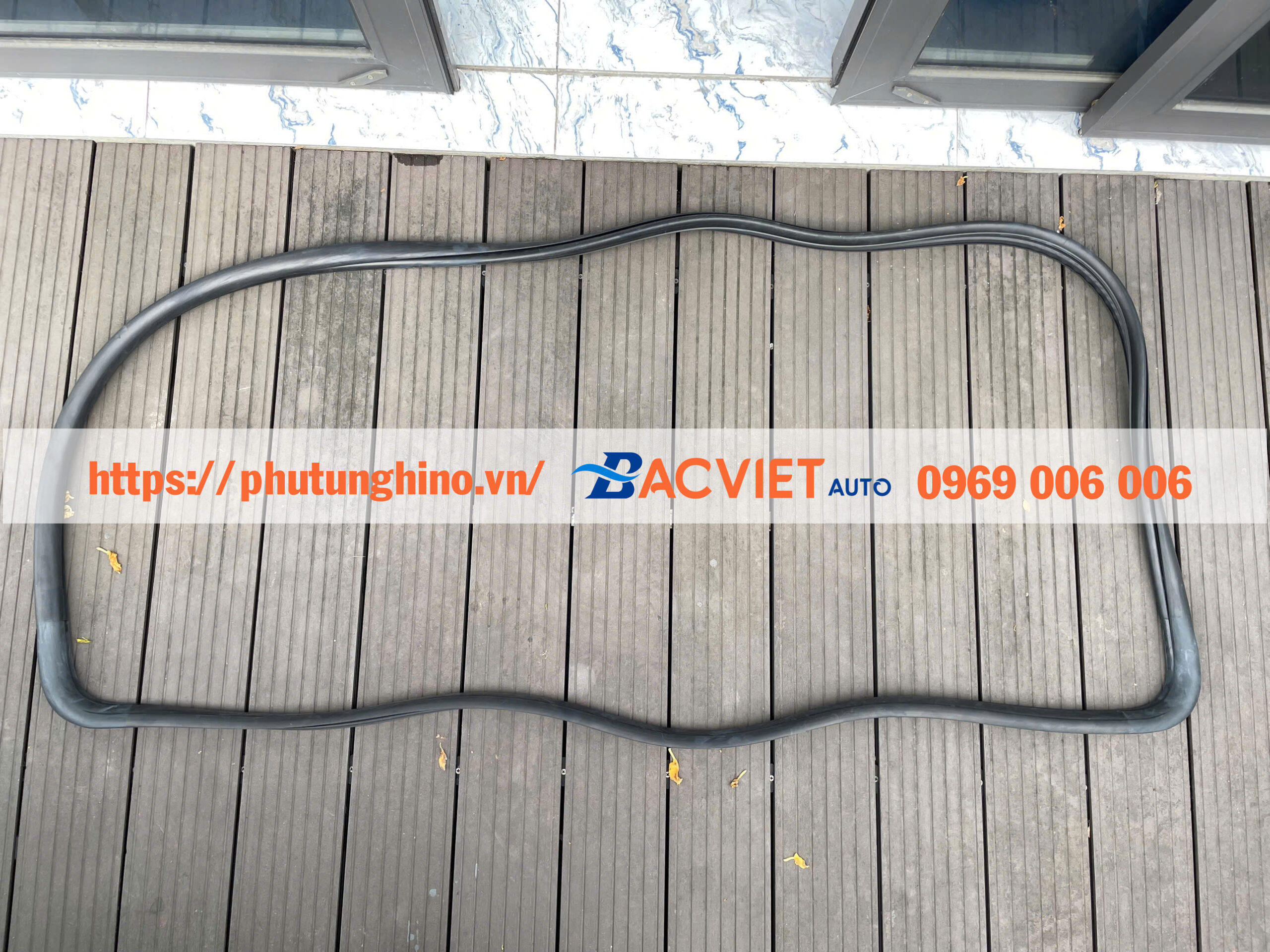 Gioăng kính chắn gió HINO 300 WU342