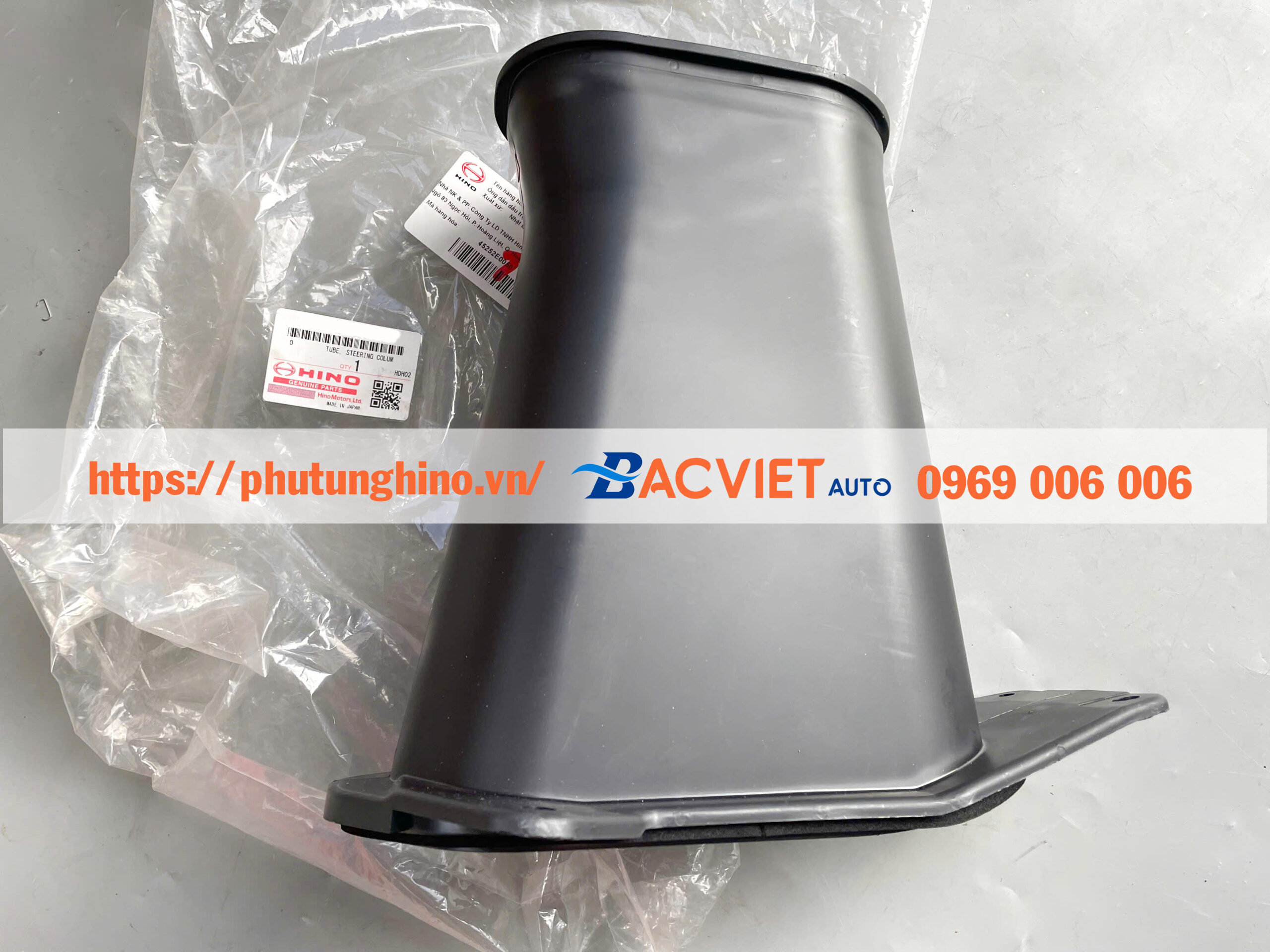 Ốp dưới cổ vô lăng HINO 500
