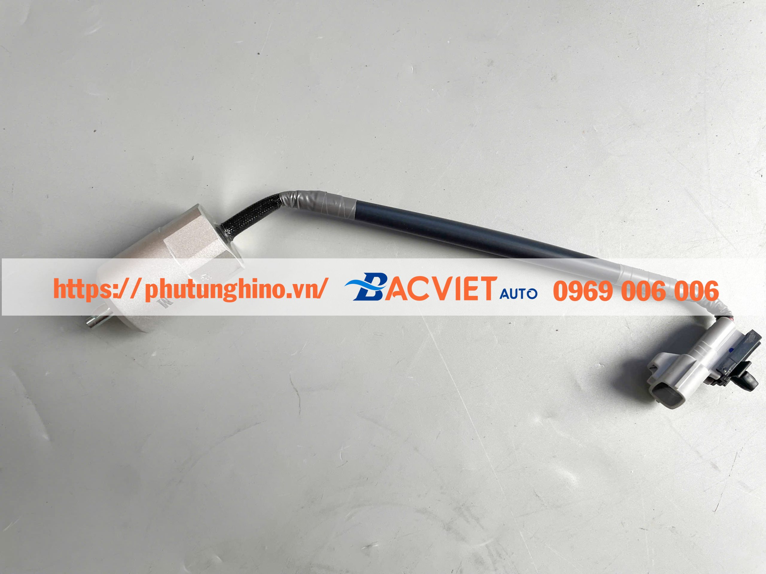 Sâu km HINO 300 XZU650