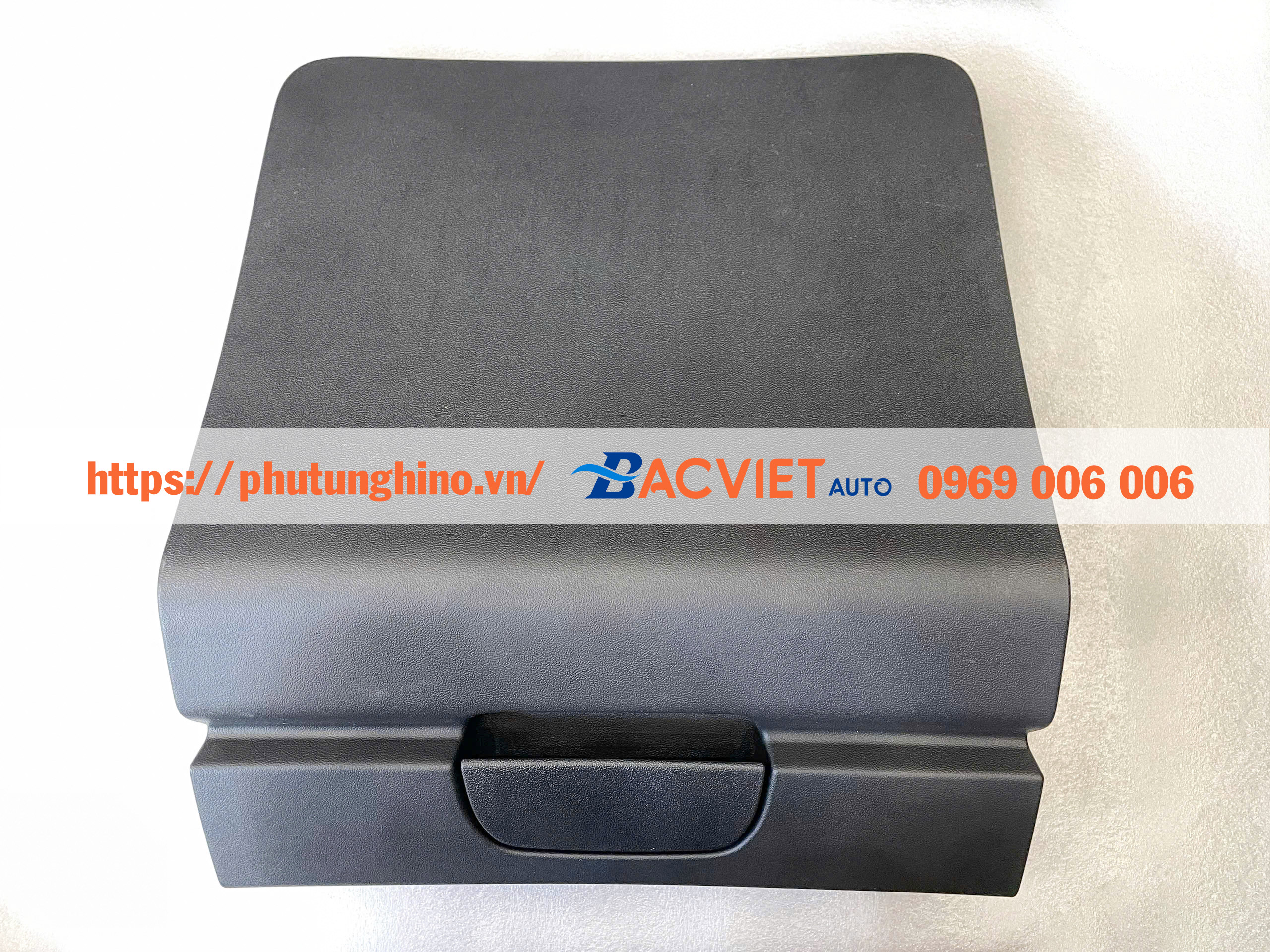 Cốp hành lý táp lô IVECO