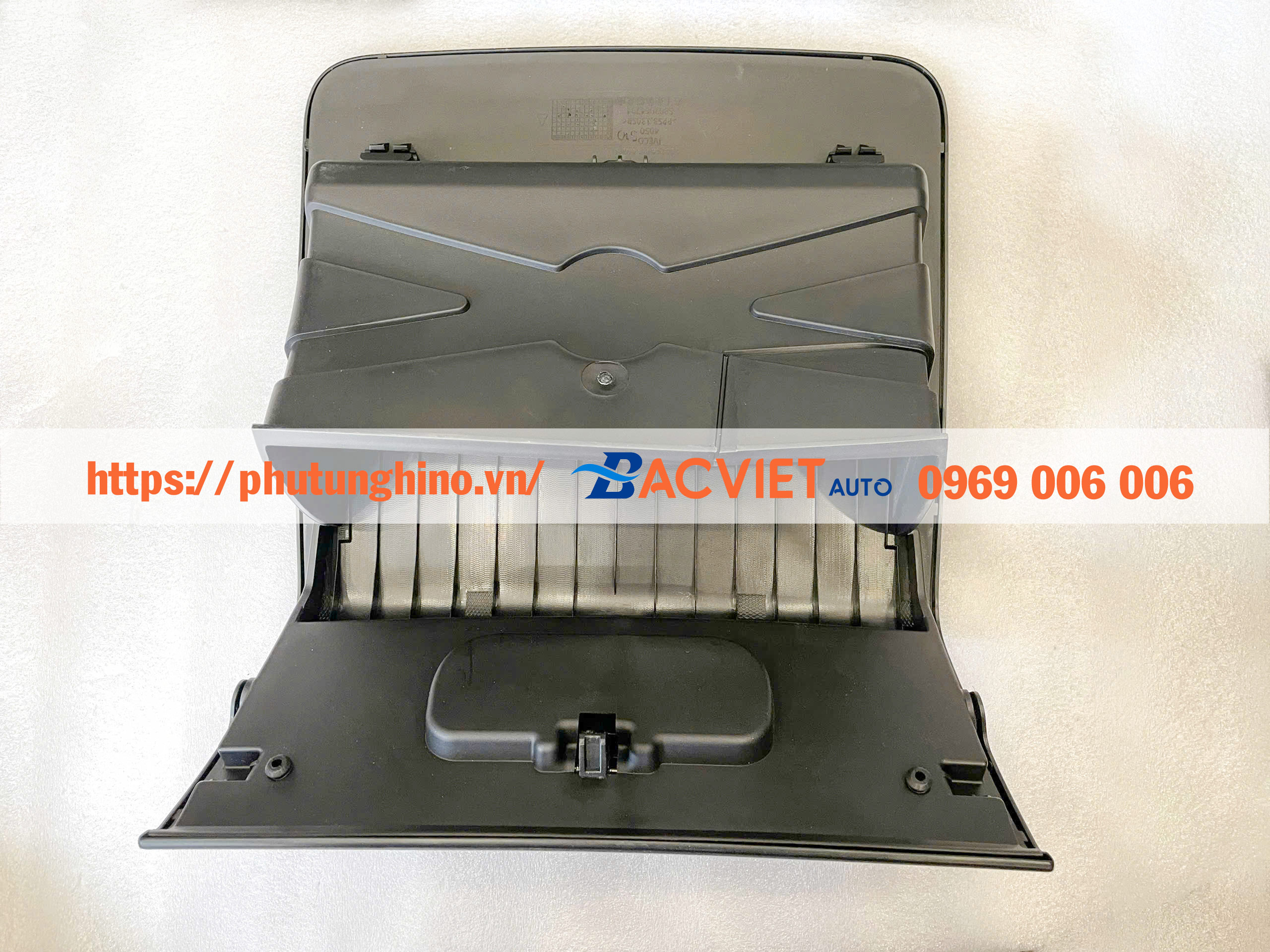 Cốp hành lý táp lô IVECO