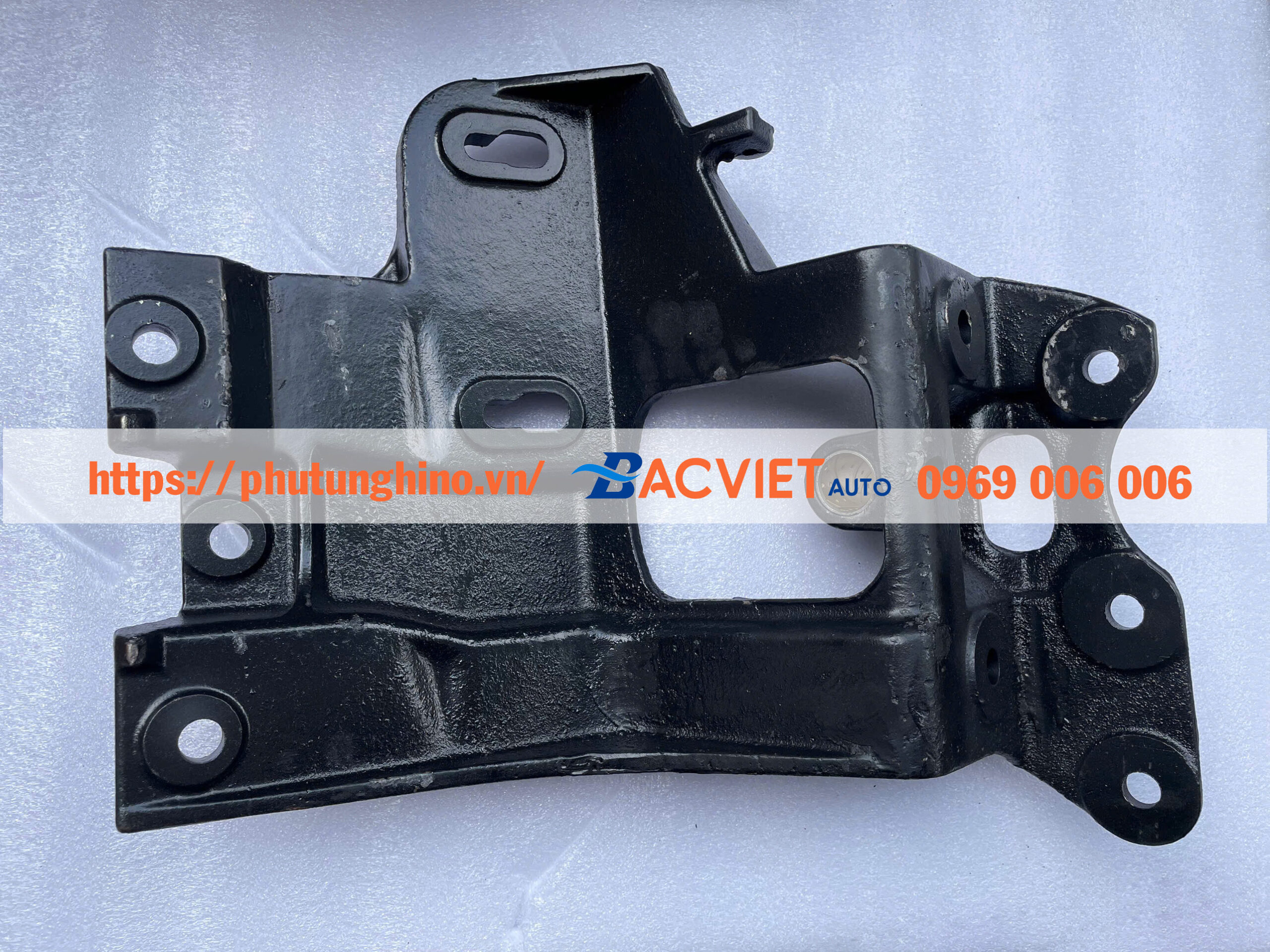 Giá đỡ hộp số HINO 500 FC Euro4