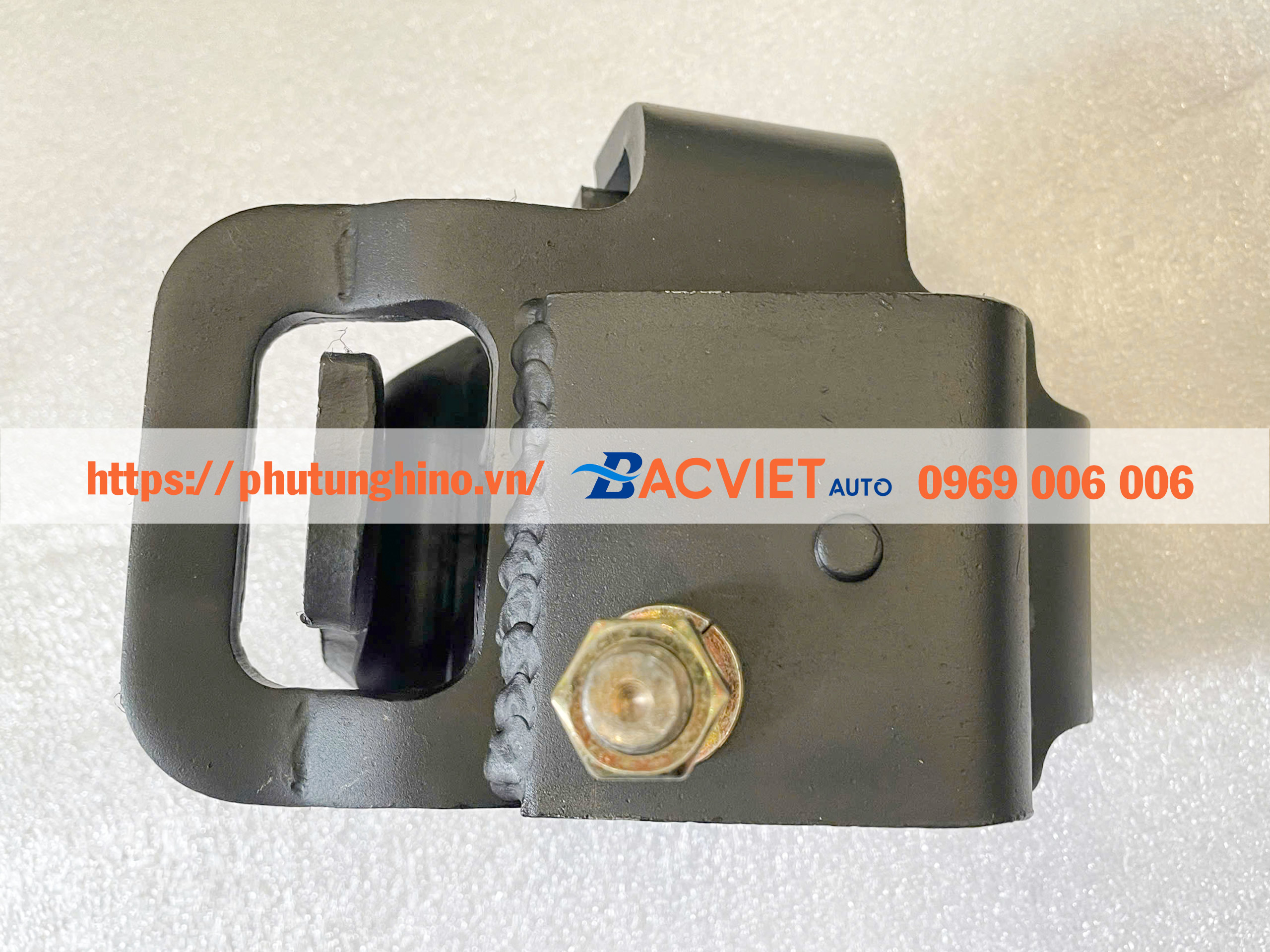 Chân máy trước HINO 500 FC9 Euro4