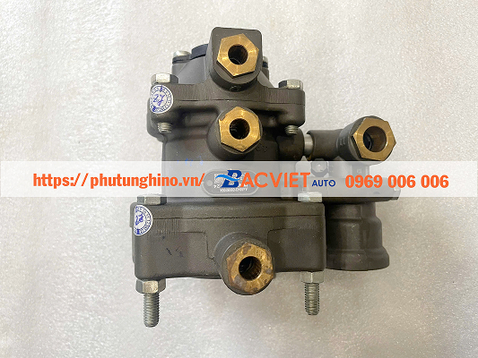 Chia hơi thân xe FUSO đầu kéo